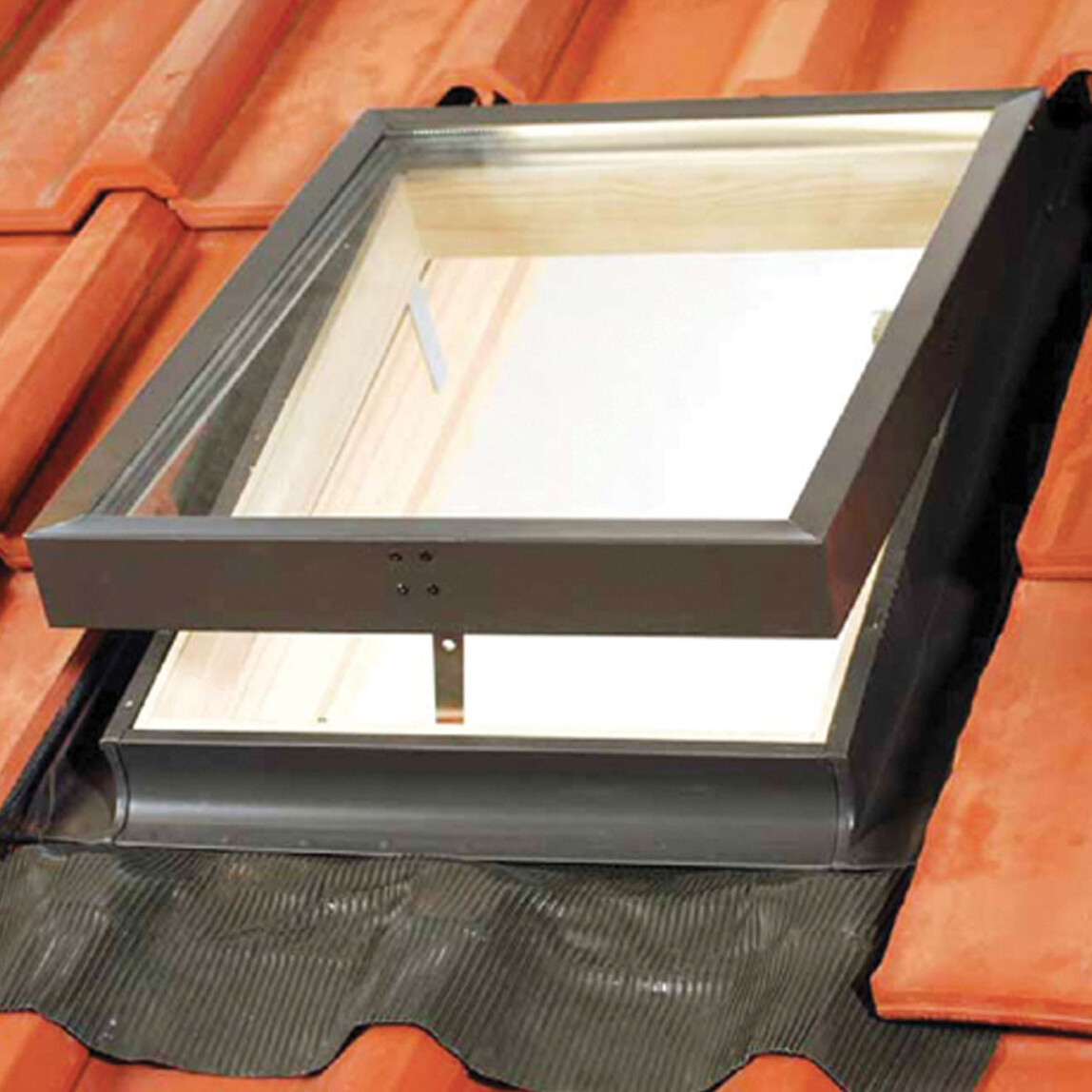    Velux Velta Çatı Çıkış Kapağı 