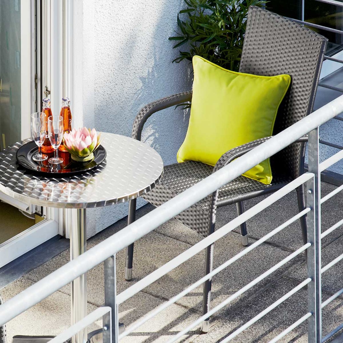    Sunfun Steel Neila Rattan Sandalye  