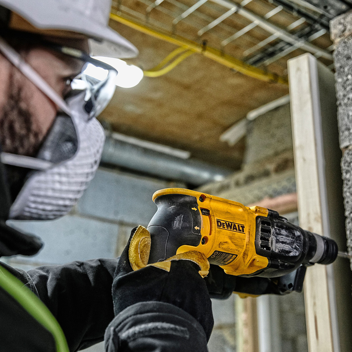    Dewalt D25133K 800W SDS Plus Pnömatik Kırıcı Delici Matkap 