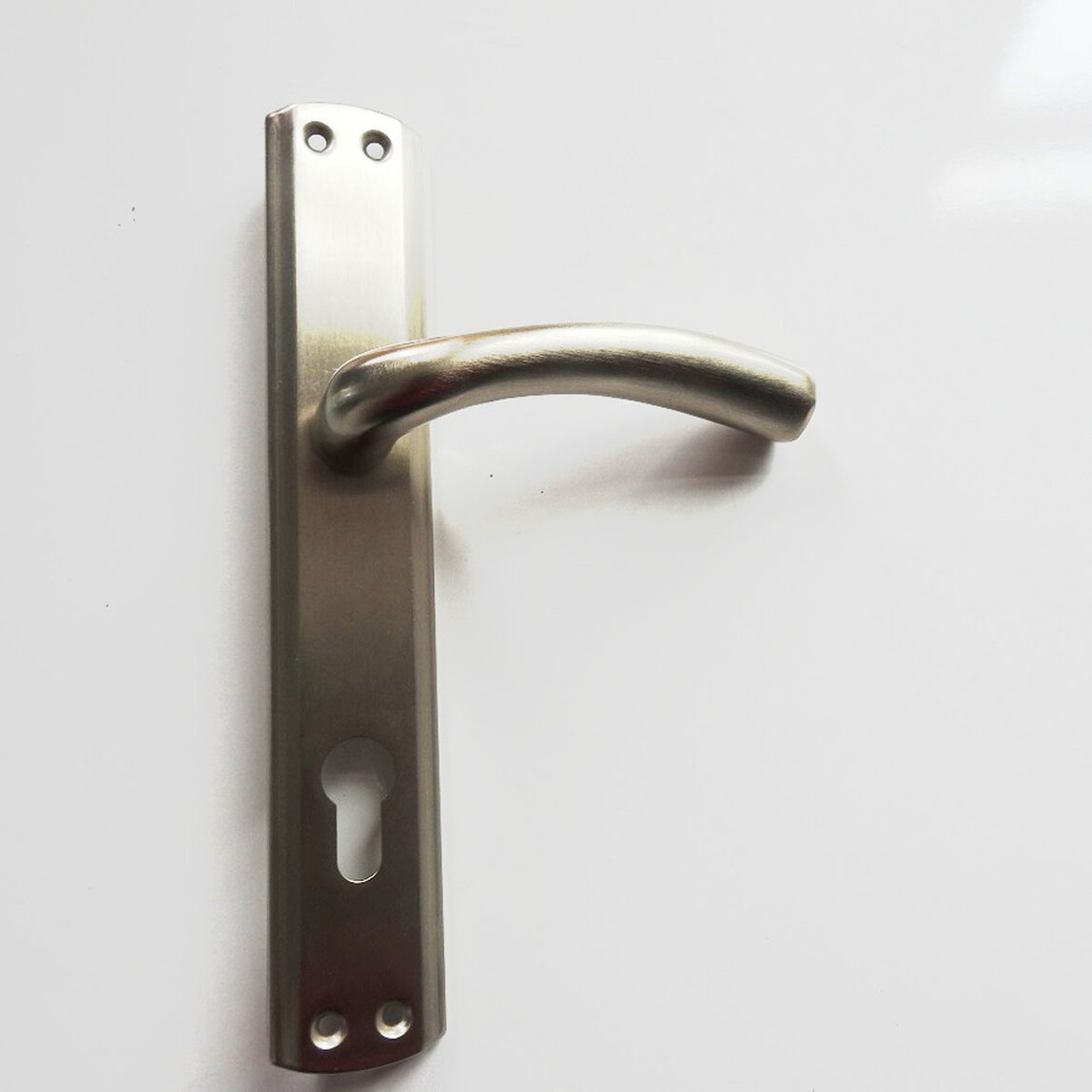    Portaferm Meriç Yale Kapı Kolu Saten Sağ  