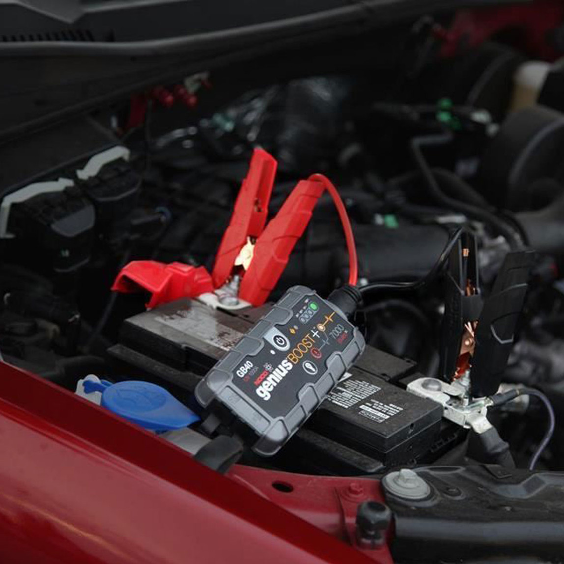    Noco Genius GB40 12V 1000Amp Akü Takviye Cihazı (Powerbank + Led Lamba)  