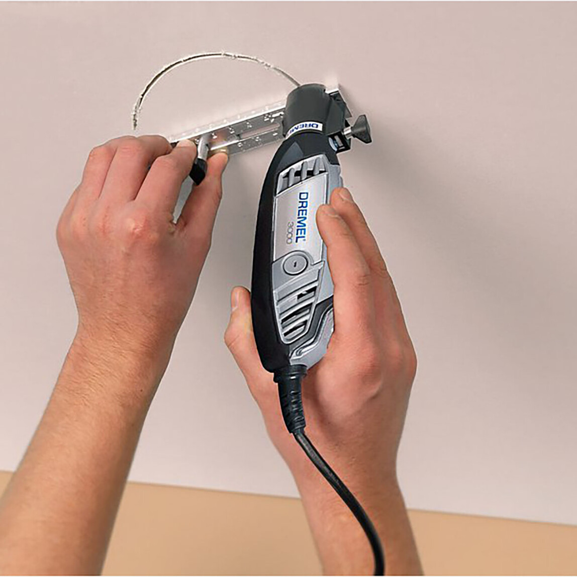    Dremel Şerit ve Daire Kesici  