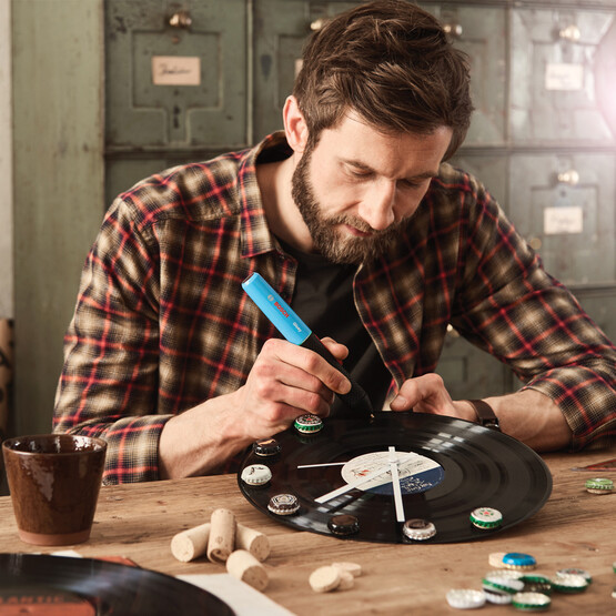 Bosch Gluey Akülü Tutkal Kalemi Yeşil 