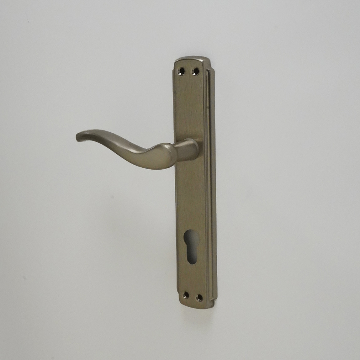    Portaferm Saten Yale Kapıkolu Sol   