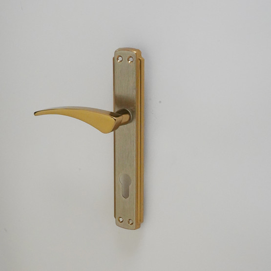 Portaferm Derya Yale Kapıkolu Sol Albifirin Saten 