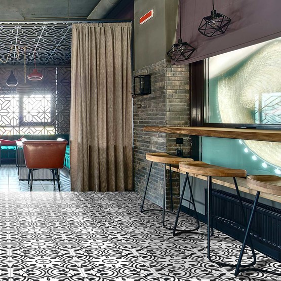 Ege Seramik Bayona Siyah 20x20cm       