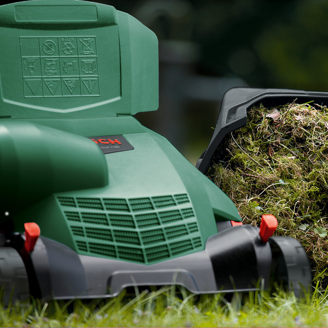    Bosch Universalrake 900 Elektrikli Çim Havalandırma Makinesi  