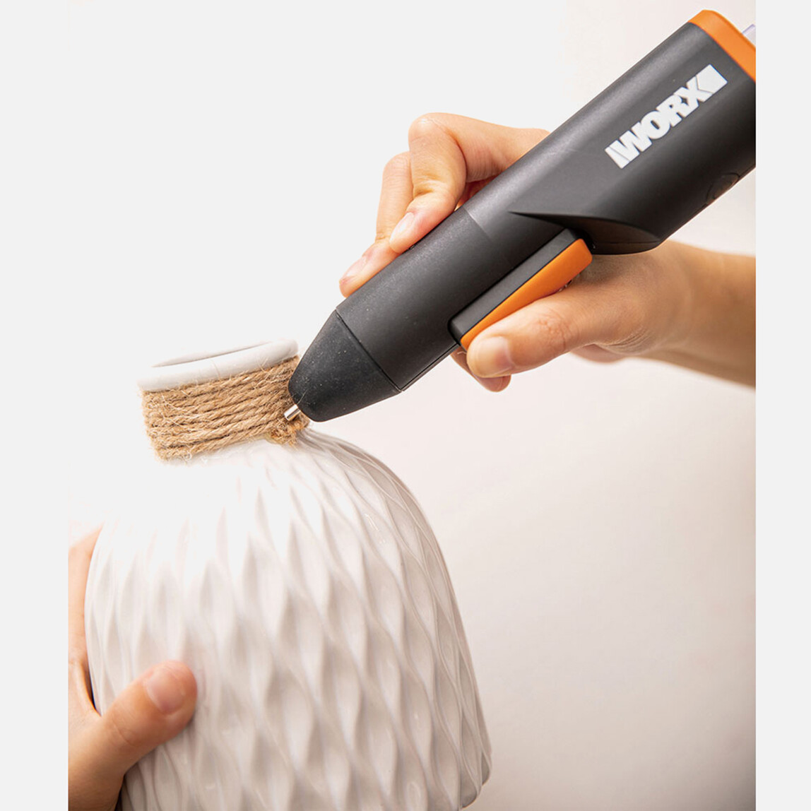    WORX WX746.9 MAKERX 20Volt Profesyonel Sıcak Mum Silikon Tabancası + 10 Silikon (Akü Dahil Değildir)  