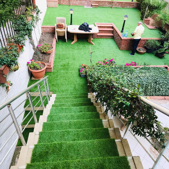  Badem 28 mm Hav Yüksekliğinde Çim Halı - 200 cm En
