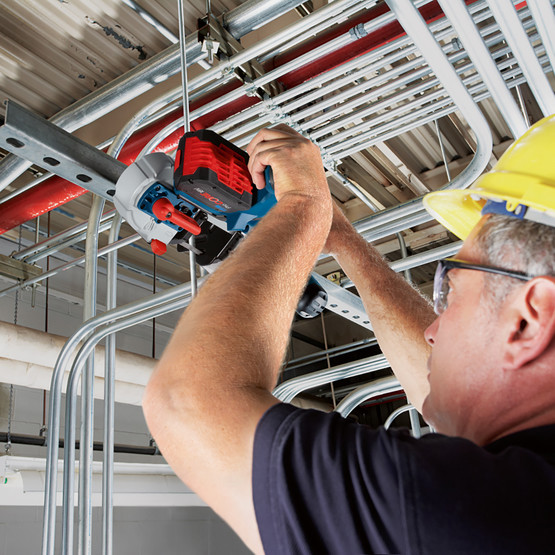 Bosch Gcb 18V-63 Akülü Şerit Testere Solo (Akü ve Şarj Cihazı Dahil Değildir.)