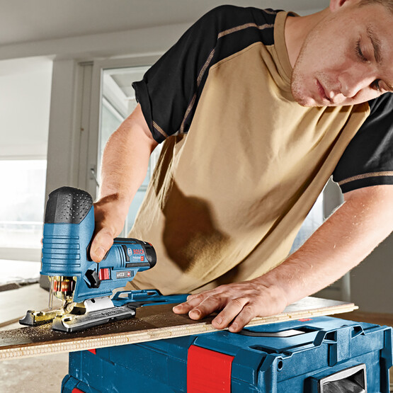 Bosch Gst 12V-70 Dekupaj Testere 