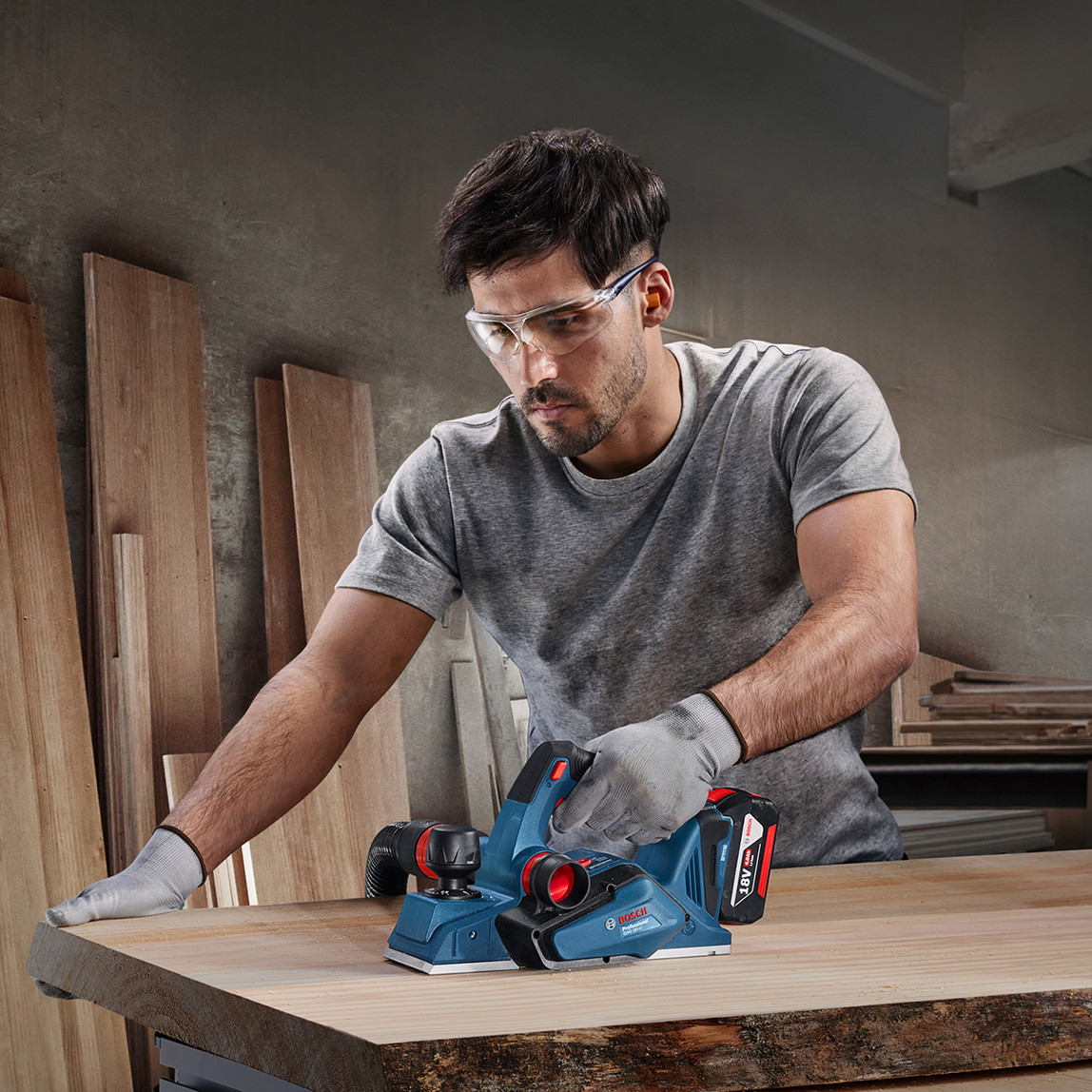    Bosch Profesyonel GHO 185-LI Solo Planya (Akü ve Şarj Cihazı Dahil Değildir.) 