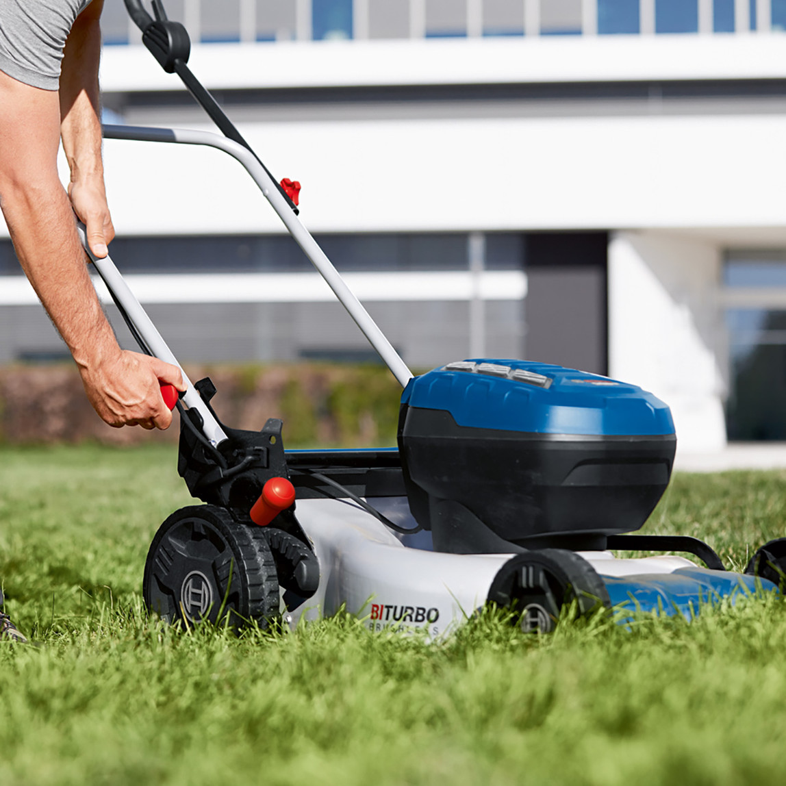    Bosch GRA 18V2-46 Profesyonel Akülü Çim Biçme Makinesi 
