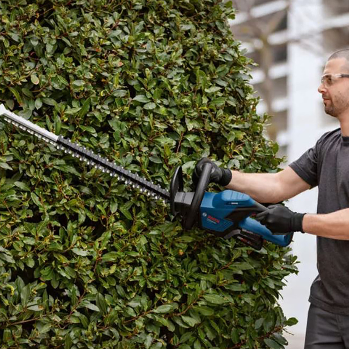    Bosch GHE 18V-60 Profesyonel Çit Kesme Makinesi (Akü ve Şarj Cihazı Dahil Değildir) 