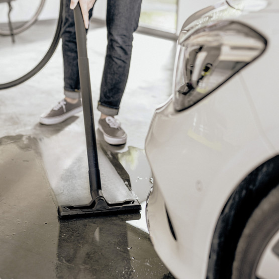 Karcher WD4 P V-20/5/22 Islak Kuru Süpürge