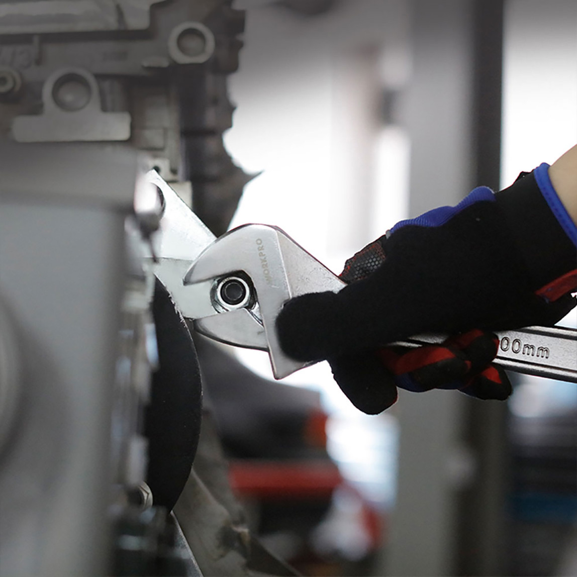    Workpro WP272003 250mm Kurbağacık Anahtar 