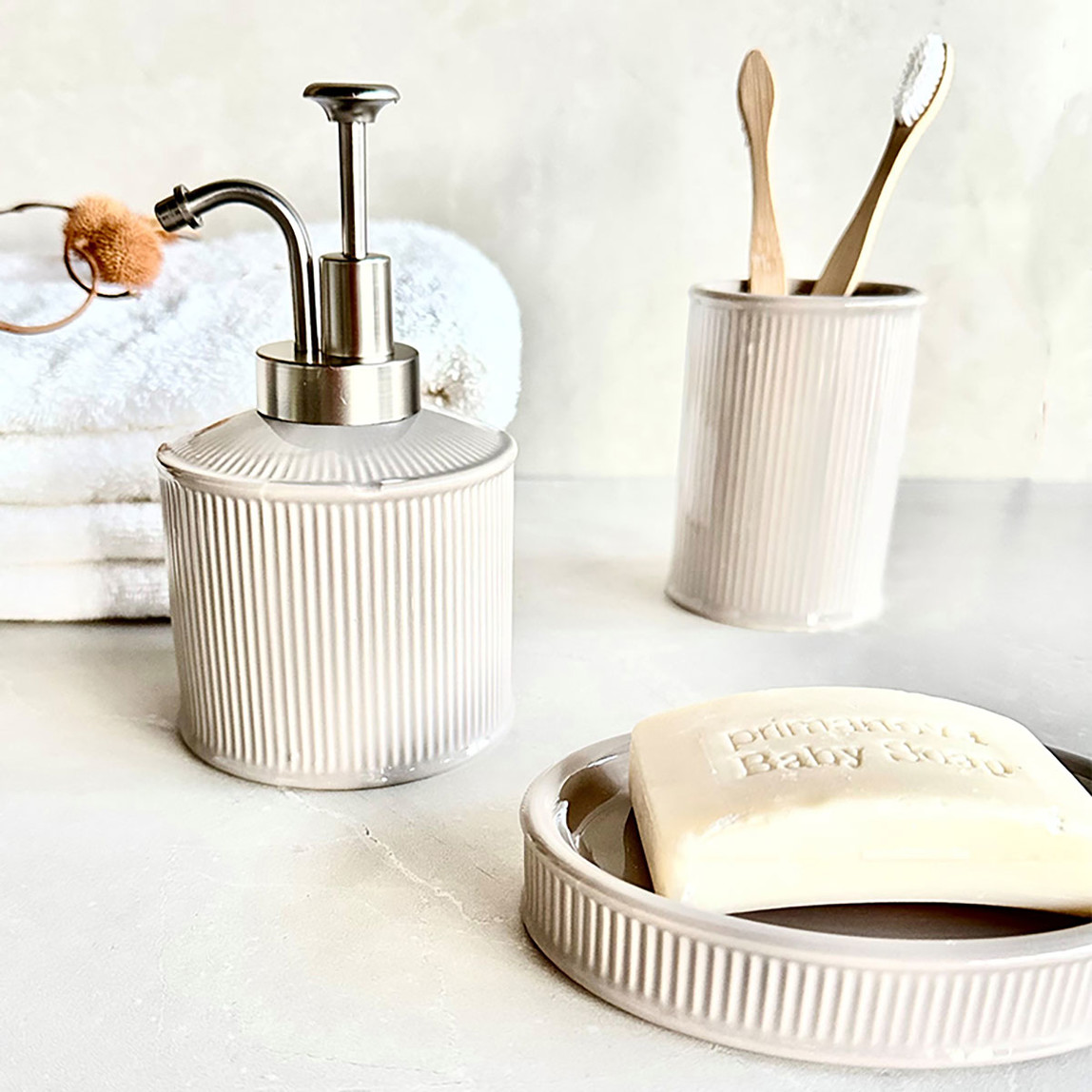    Primanova Flort Diş Fırçalık 