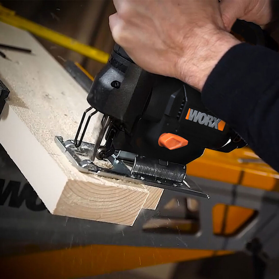    Worx WX463 550 Watt Devir Ayarlı Profesyonel Dekupaj Testere 