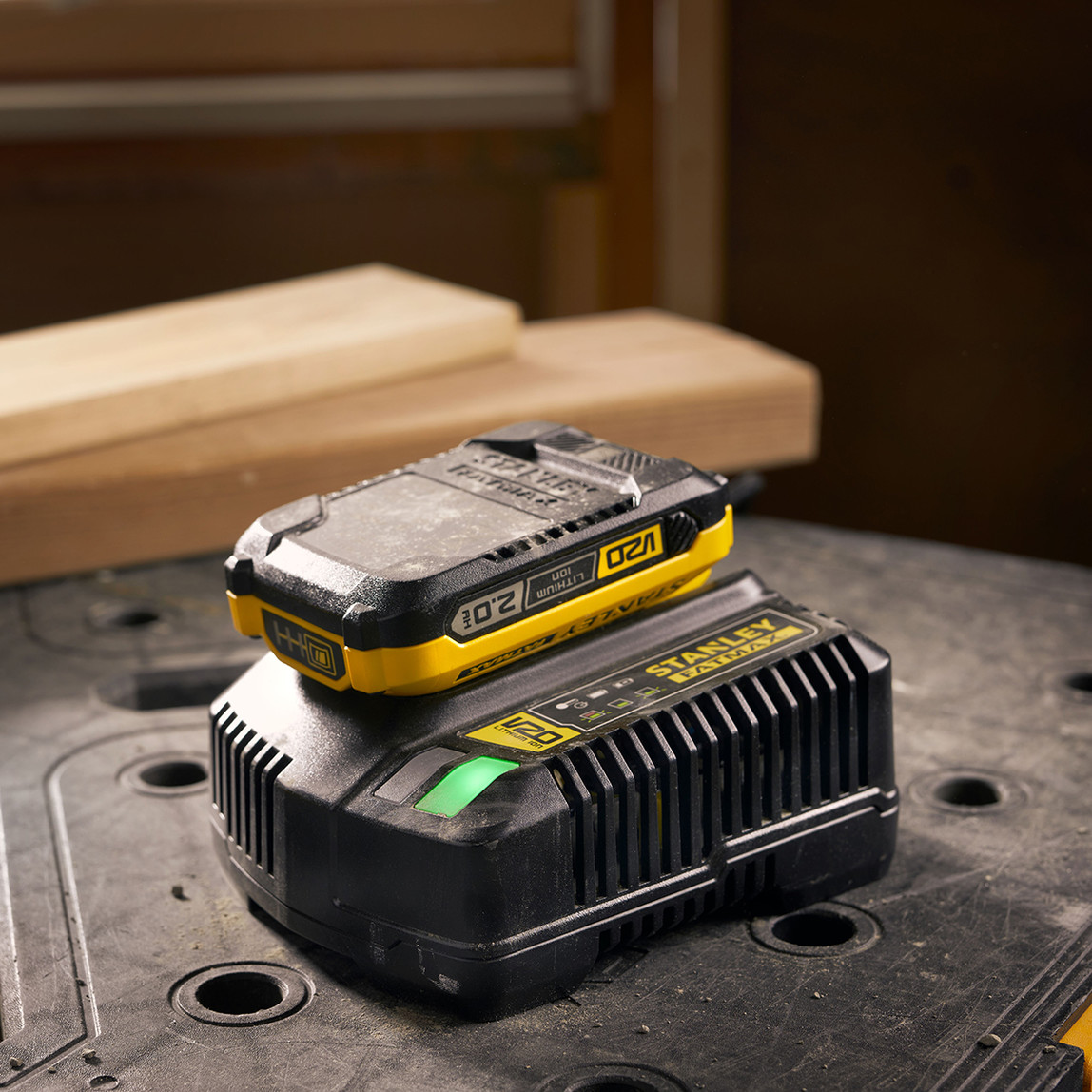    Stanley Lityum Pil 18V 2.0 Ah 