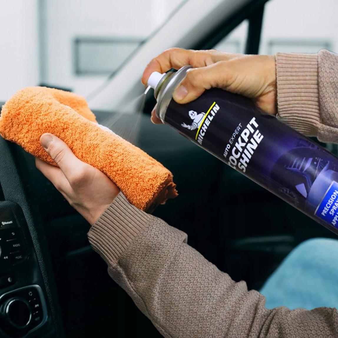    Michelin MC34358 750ml Torpido ve Kokpit Parlatma ve Bakım Spreyi Çilek Aromalı 