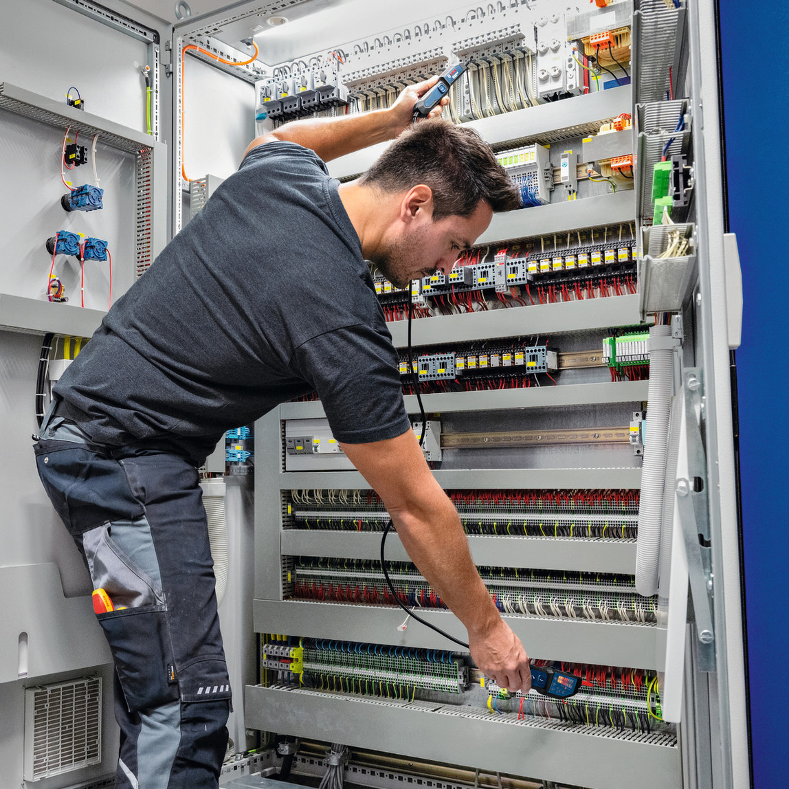    Bosch GVT 1000-15 Voltaj Test Cihazı 