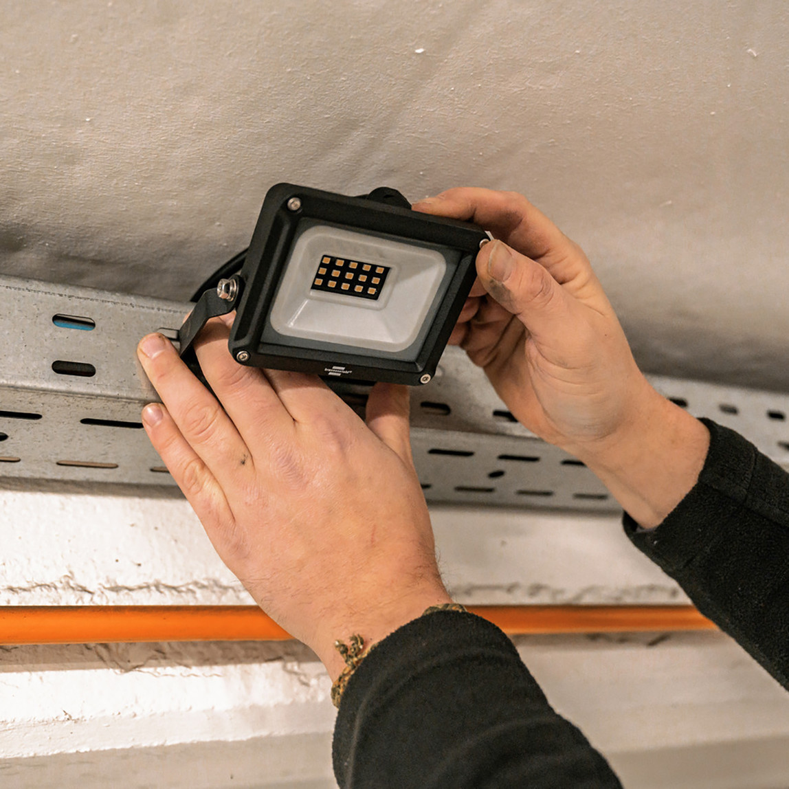    Brennenstuhl Led Dış Mekan Projektör JARO 1060 IP65 6500K 