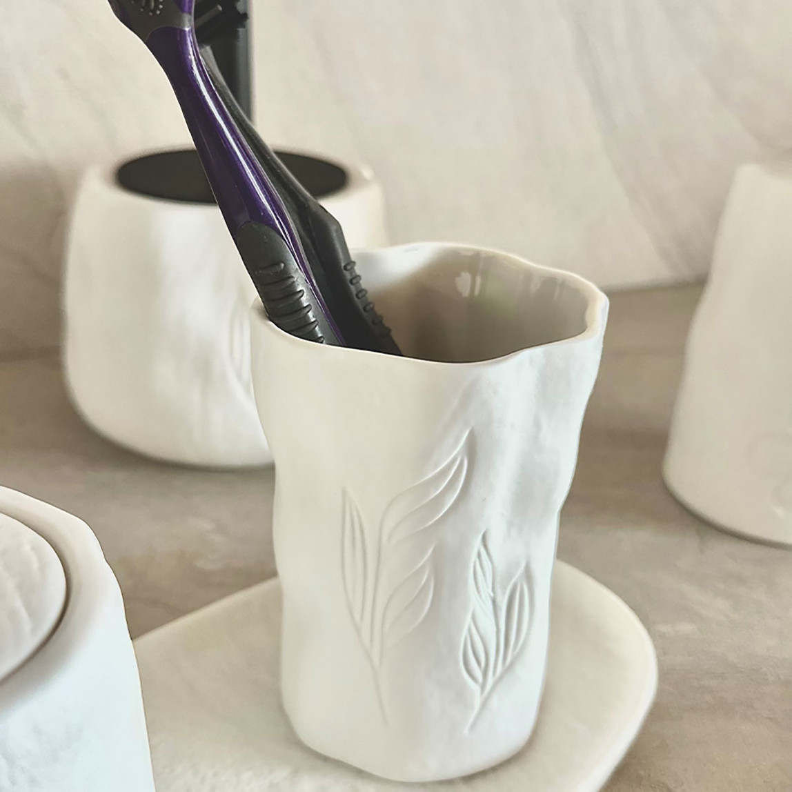    Primanova Yonna Diş Fırçalık 