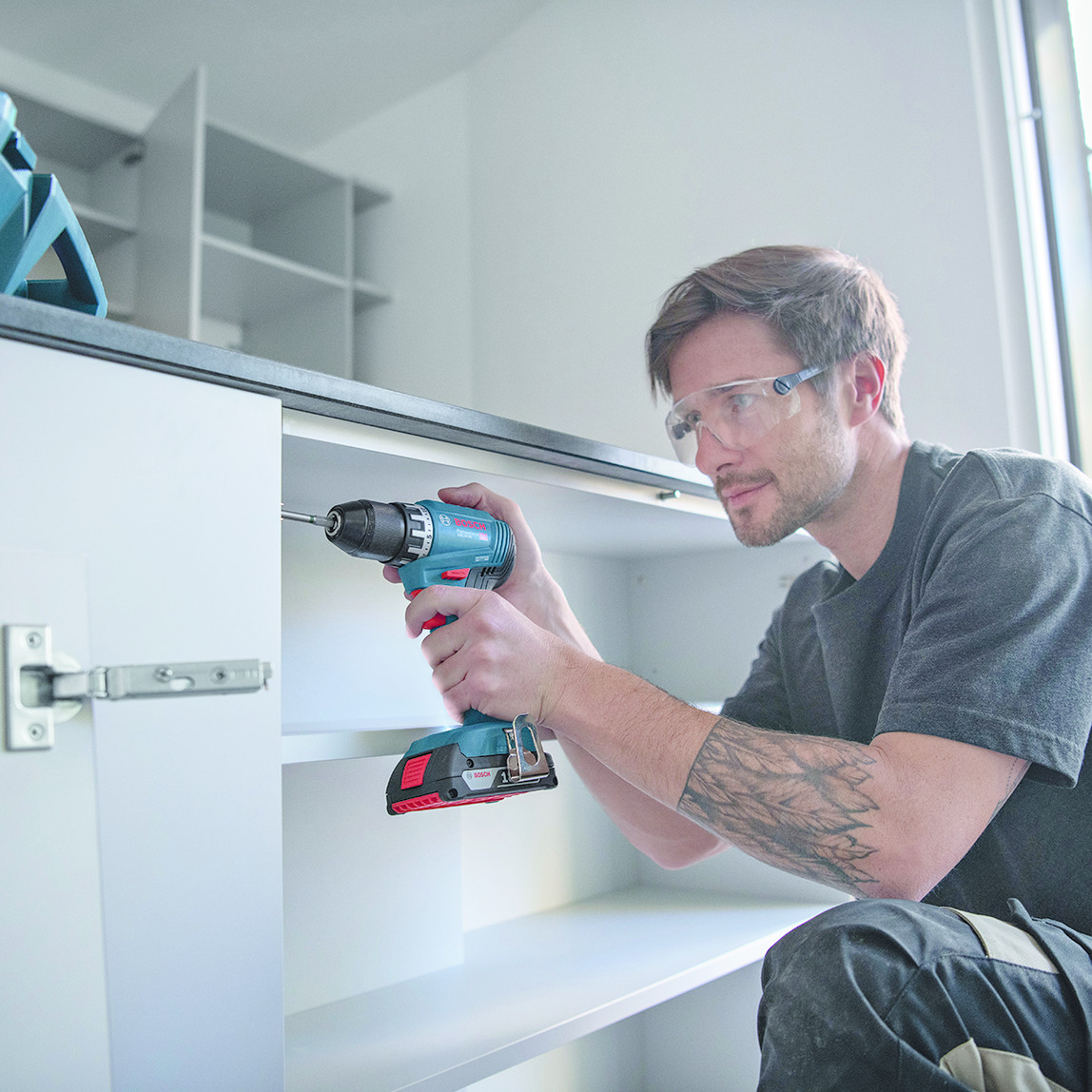    Bosch GSR18V45+GWS18V8+GBH18V22+2x4Ah+GAL18V40 Profesyonel Makine Seti   