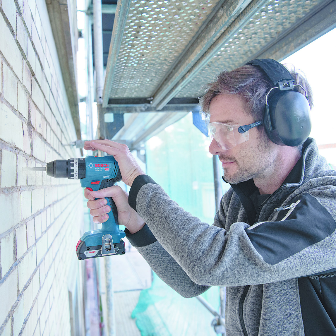    Bosch GSB 18V-45 2 xGBA 18V 2.0Ah Akülü Vidalama (63 Parça Aksesuar Setli) 