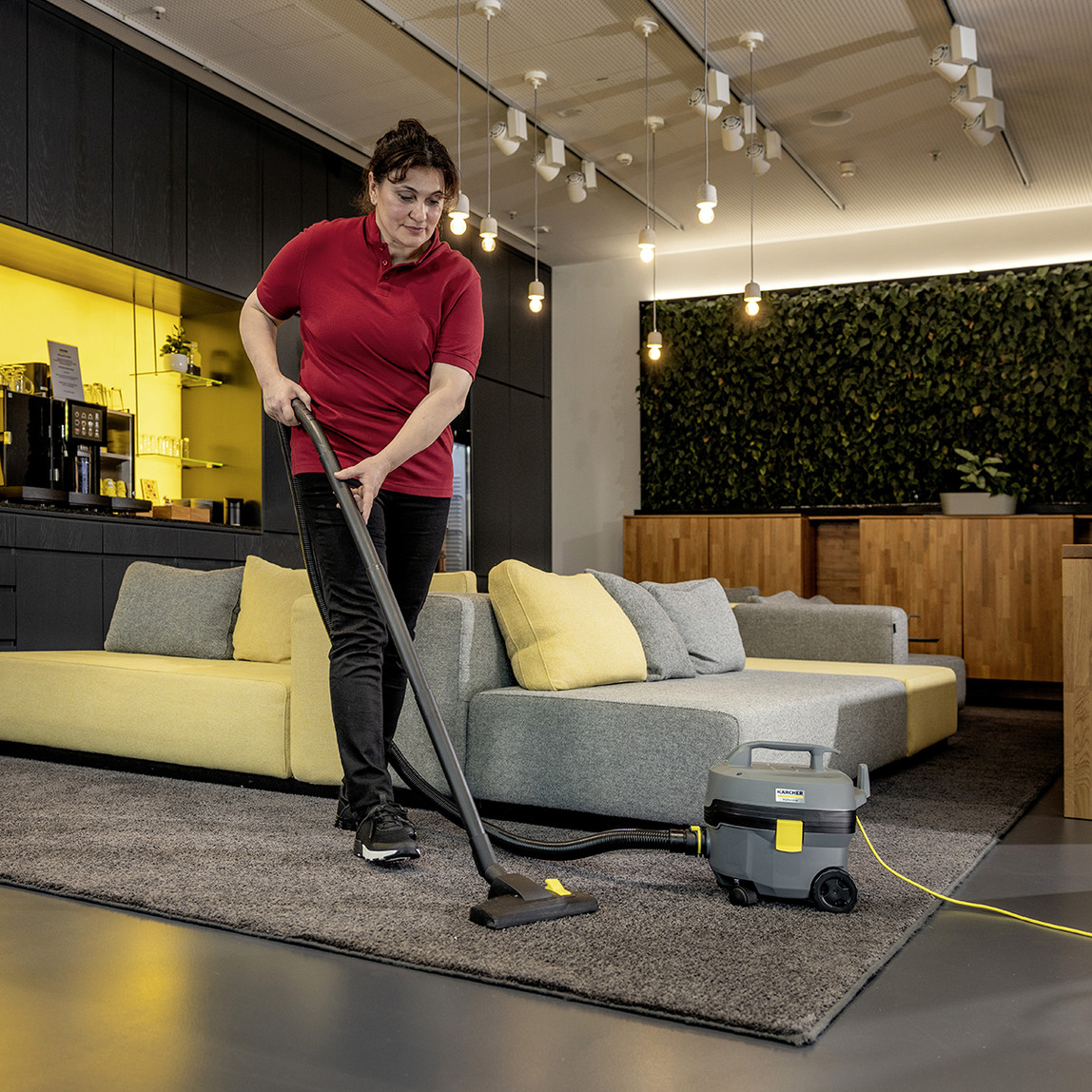    Karcher T 7/1 Classic Toz Torbalı Süpürge 